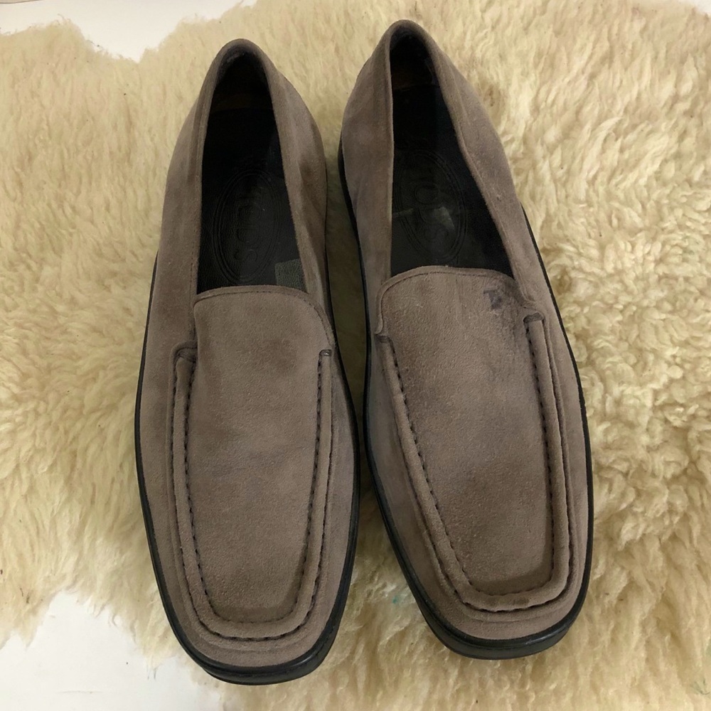 Tod’s Suede Moccasin Loafers Shoes Gray Size 7.5